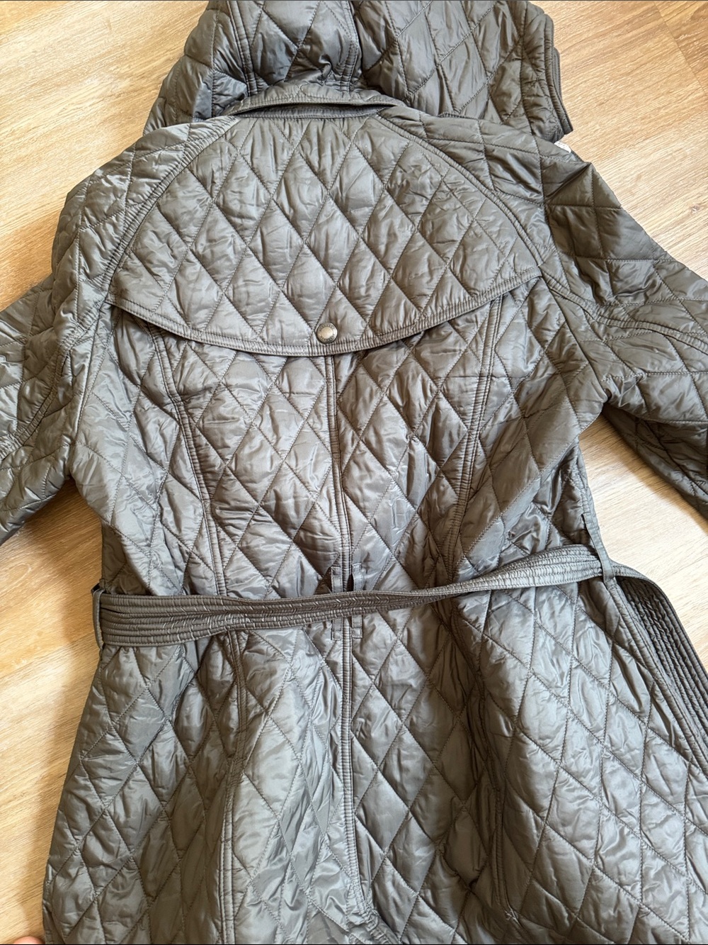 Burberry Baughton Quilted Coat - Picture 6 of 8